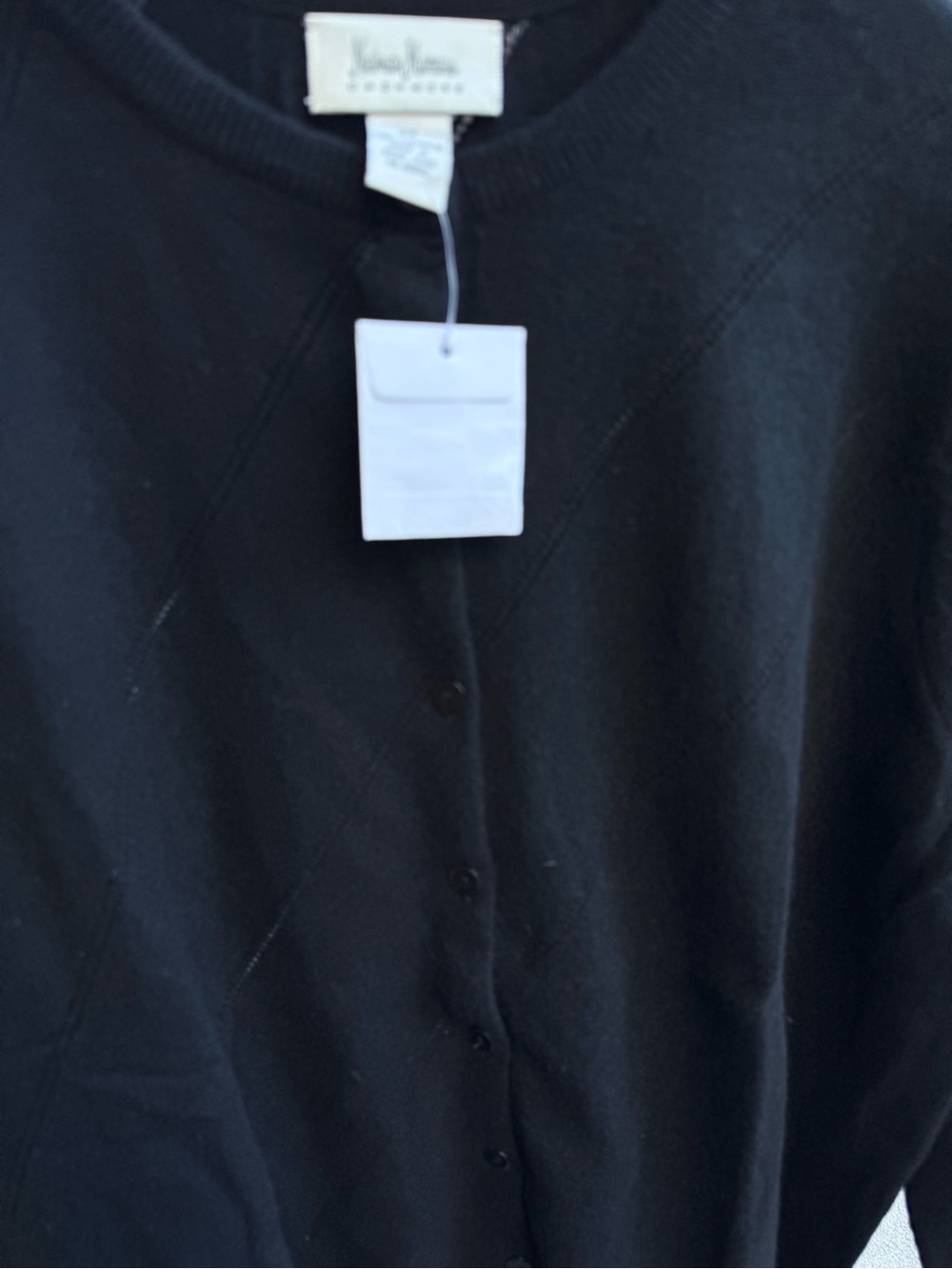 Neiman Marcus Cashmere cardigan sweater - Picture 4 of 5